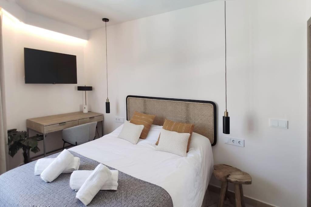 Апартаменти Piso Reformado De Diseno C/Terraza. Playa El Ancla Ель-Пуерто-де-Санта-Марія Екстер'єр фото