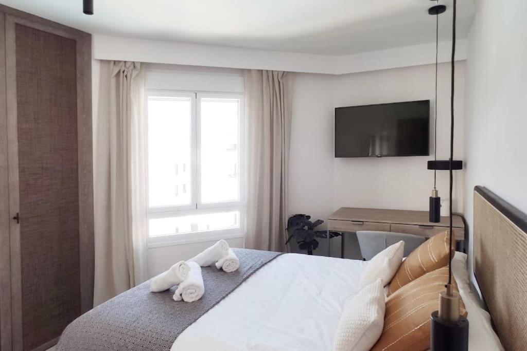 Апартаменти Piso Reformado De Diseno C/Terraza. Playa El Ancla Ель-Пуерто-де-Санта-Марія Екстер'єр фото